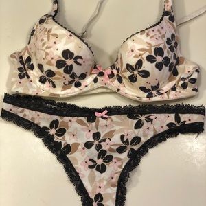 Bra and panty set